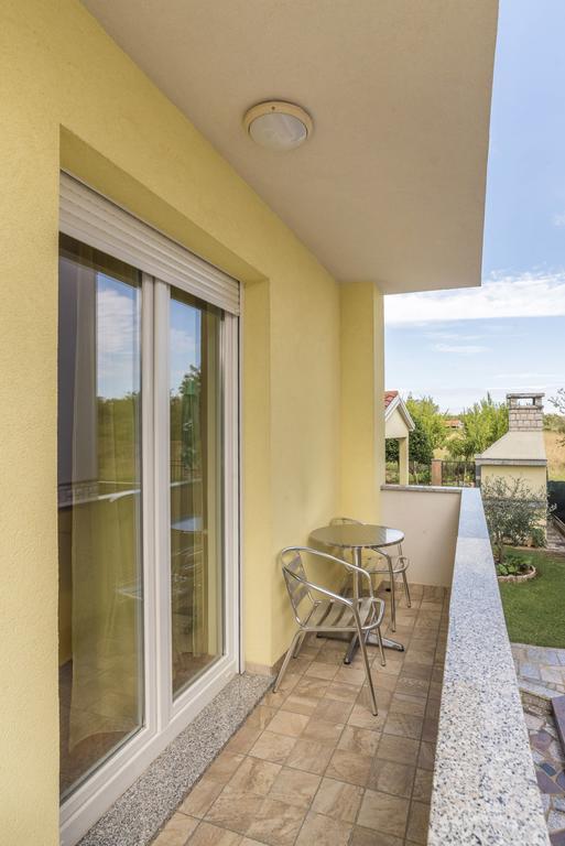Alto Apartments Umag Rum bild
