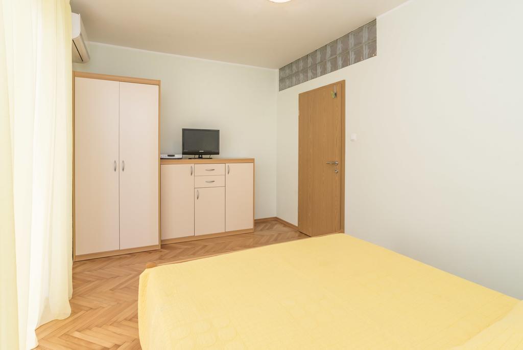 Alto Apartments Umag Rum bild