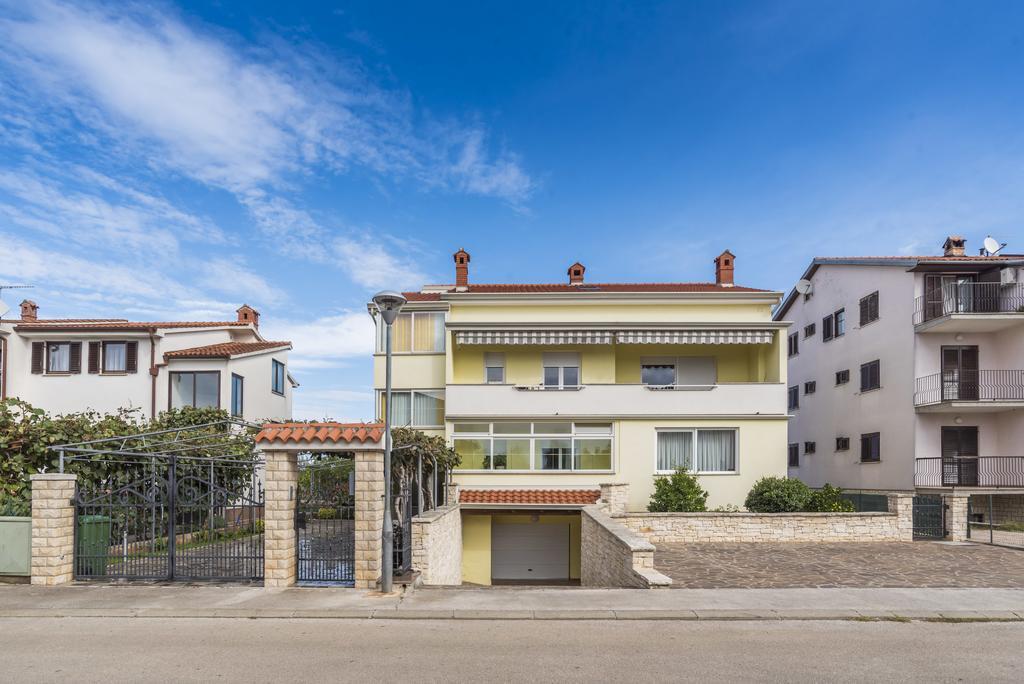 Alto Apartments Umag Exteriör bild